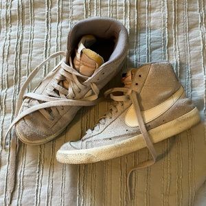 Nike court blazer mid